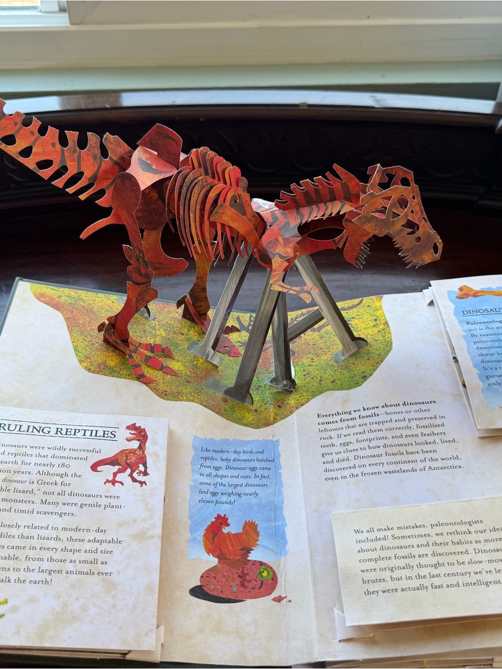 Encyclopedia Prehistorica Pop up book